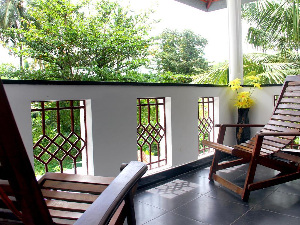 Sethun House Hotel Mirissa Ruang foto