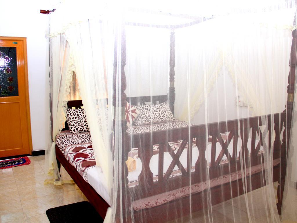 Sethun House Hotel Mirissa Ruang foto