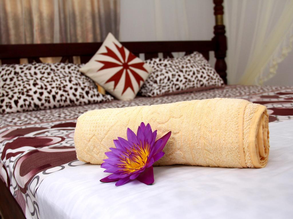 Sethun House Hotel Mirissa Ruang foto