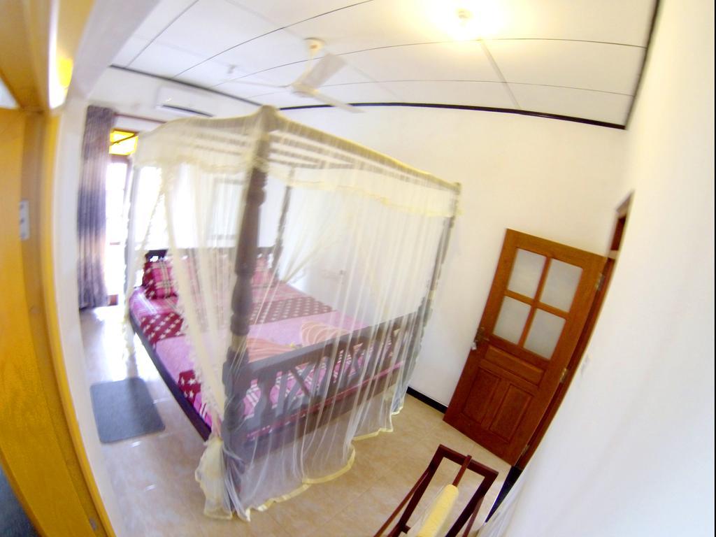 Sethun House Hotel Mirissa Ruang foto