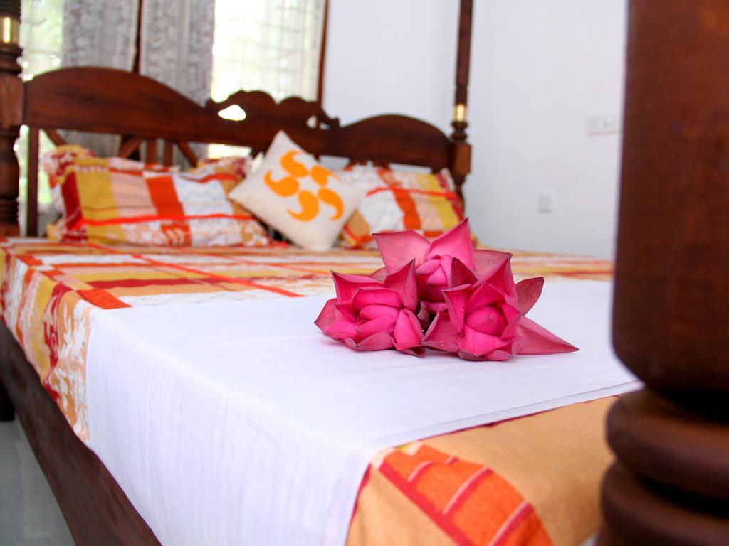 Sethun House Hotel Mirissa Ruang foto